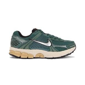 Nike Retro Green Zoom Vomero 5 Sneakers Size 8